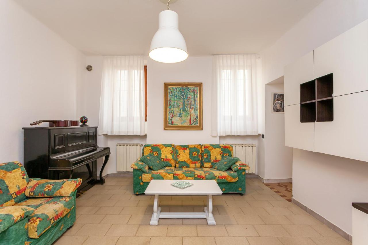 Casa Nicole Self Check-In Villa Albizzate Екстериор снимка